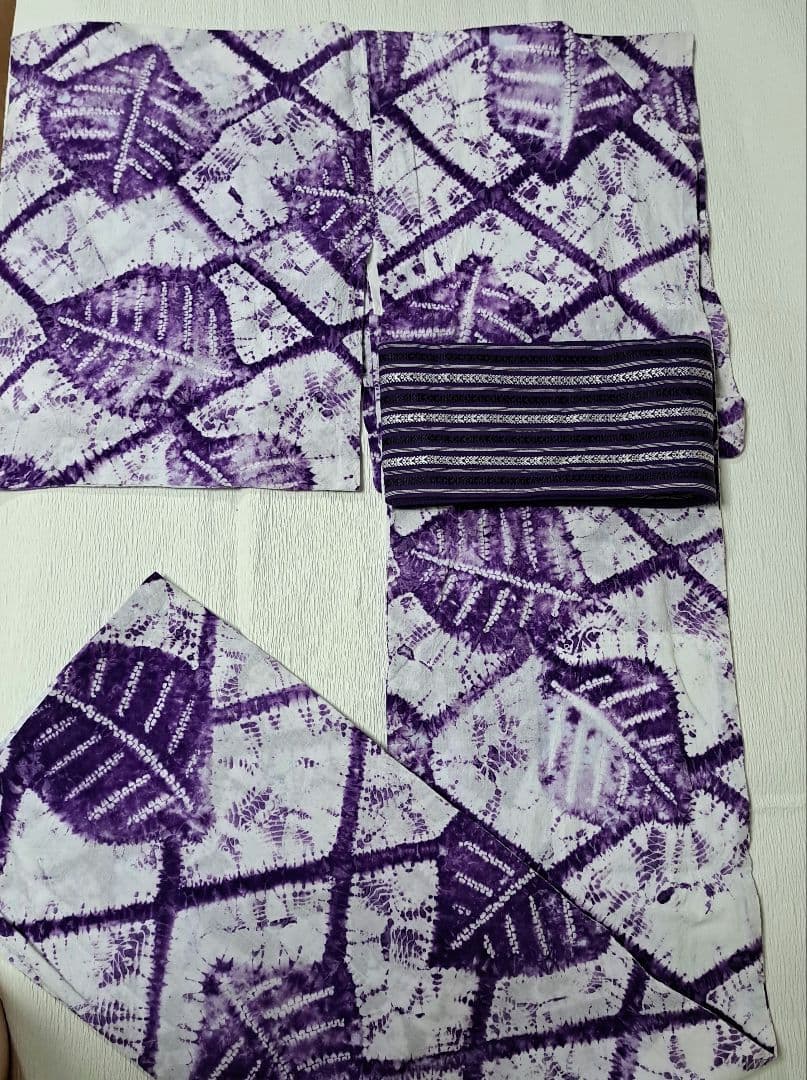 絞り浴衣 有松絞り 大きな葉っぱ 南部紫根染め 有松絞り【浴衣】未使用 麻の葉 夏着物 綿 有松鳴海絞り 紺 藍色 紫