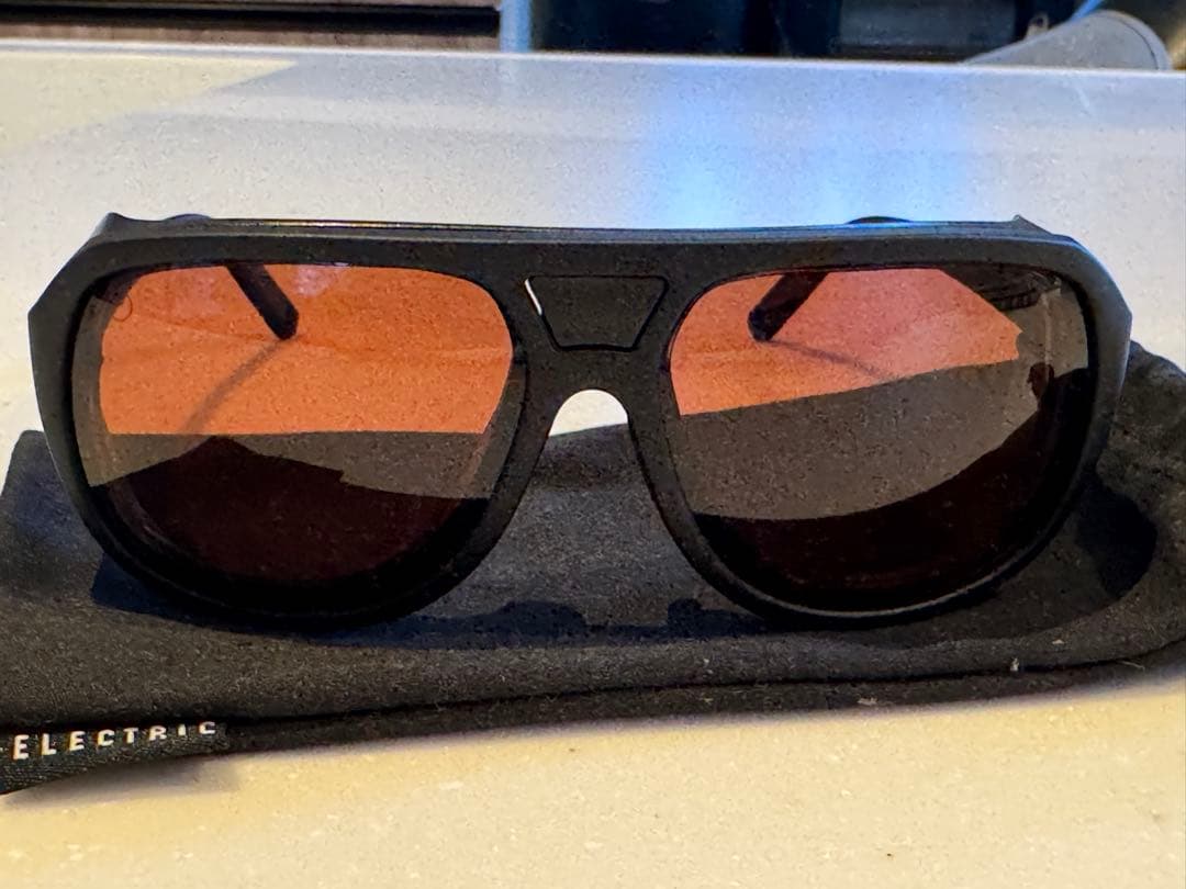 チャレンジャー サングラス エレクトリック 長瀬智也着用 - メルカリ