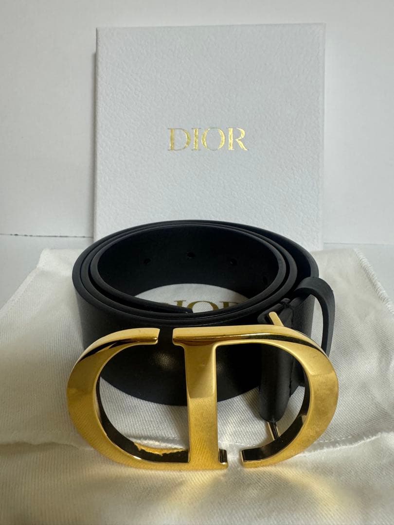 Dior ブラックベルト ゴールドバックル - メルカリ