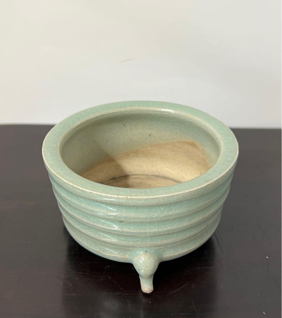 古美術 青磁三足香炉 XG2-22 - メルカリ