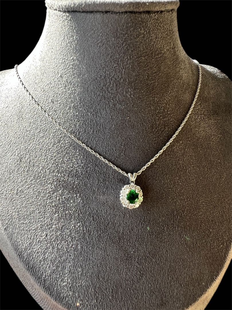 PT900 グリーンガーネット（ツァボライト）ダイヤモンドネックレス SEIKO