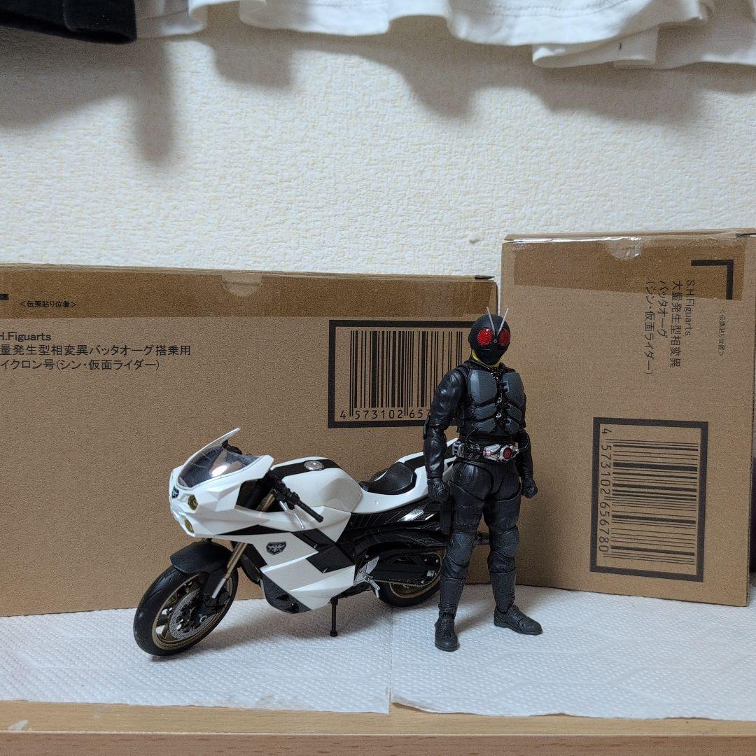 ゆ*ち様 S.H.フィギュアーツ 大量発生型相変異バッタオーグ サイクロンセット S.H.Figuarts 大量発生型相変異バッタオーグ搭乗用サイクロン号（シン