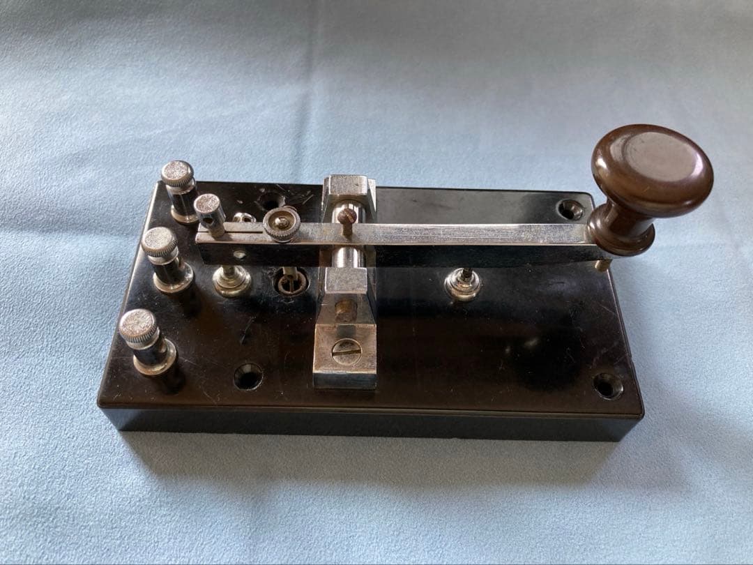激レア 骨董品】手動電鍵ニ型 モールス信号器（旧陸海空共通仕様）