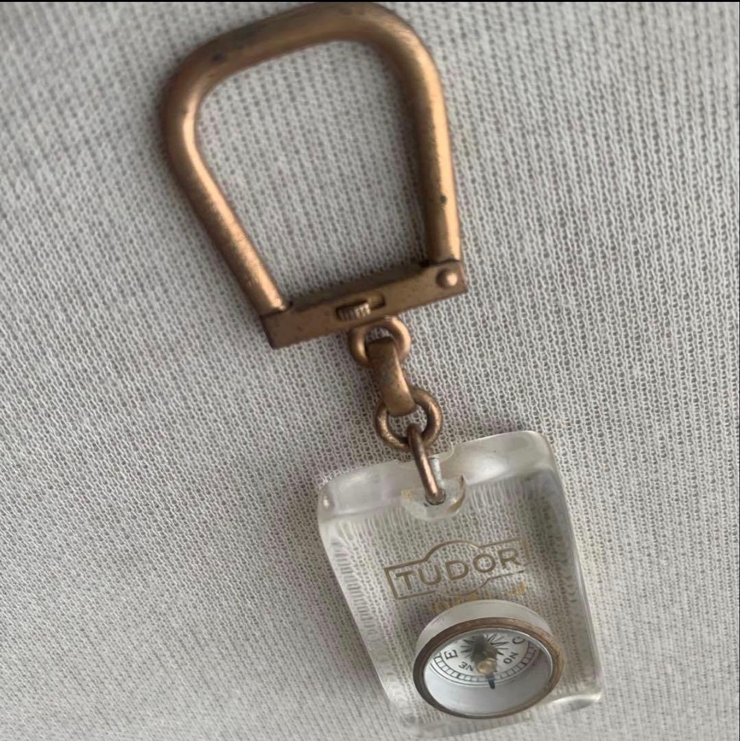 ブルボンキーホルダー 方位磁石【TUDOR】 チュードル フレンチパブ
