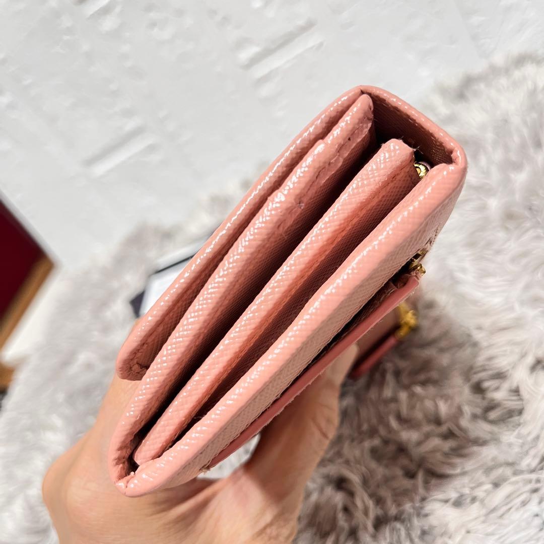 美品✨PRADA フィオッコサフィアーノ ベビーピンク メタルロゴ 2点