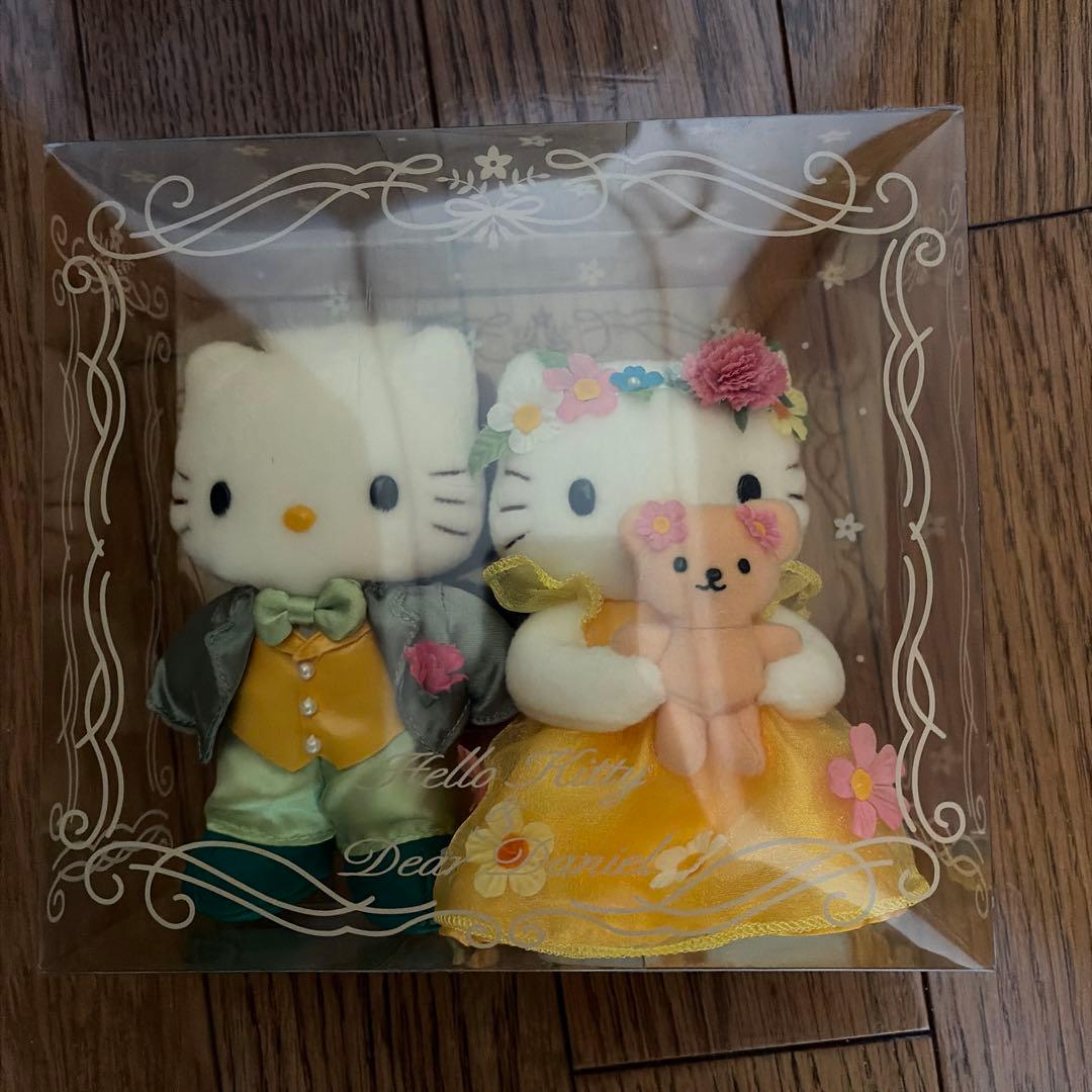 サンリオ ハローキティ ダニエル フラワードレスドール ぬいぐるみ ハロー！キティ」ぬいぐるみ新作4点！ウェディングスタイルでキティ