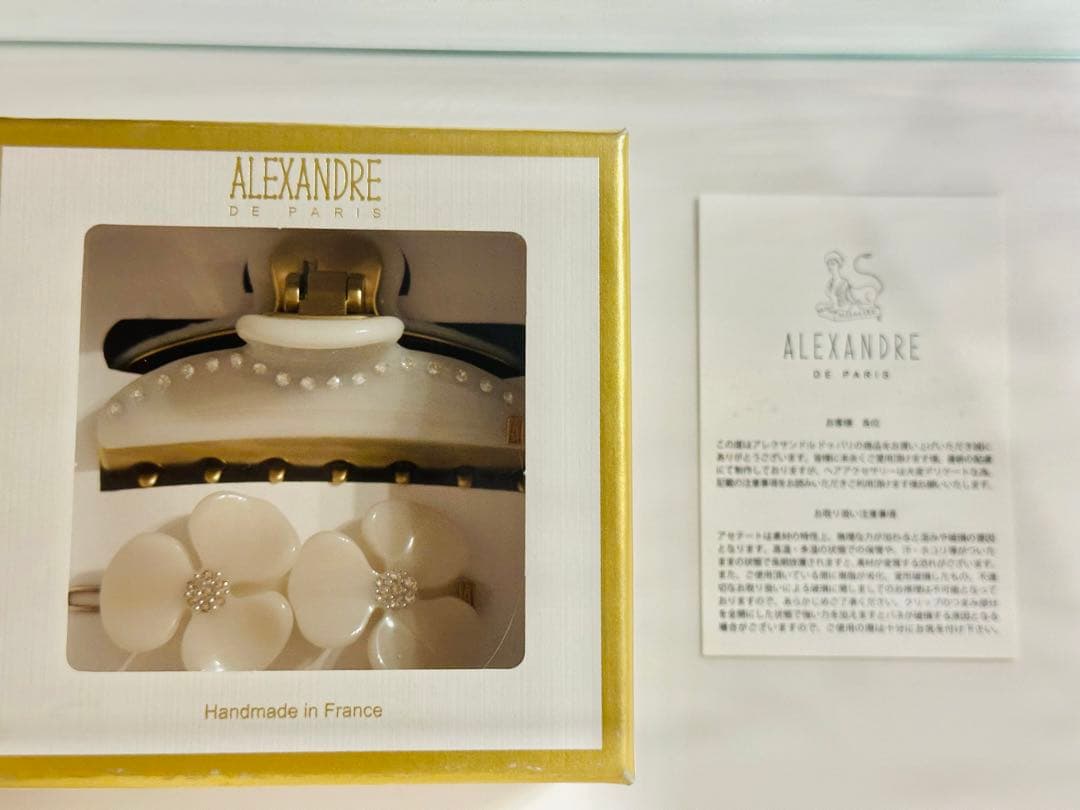 ANA機内販売品 アレクサンドルドゥパリヴァンドームクリップ&カメリア