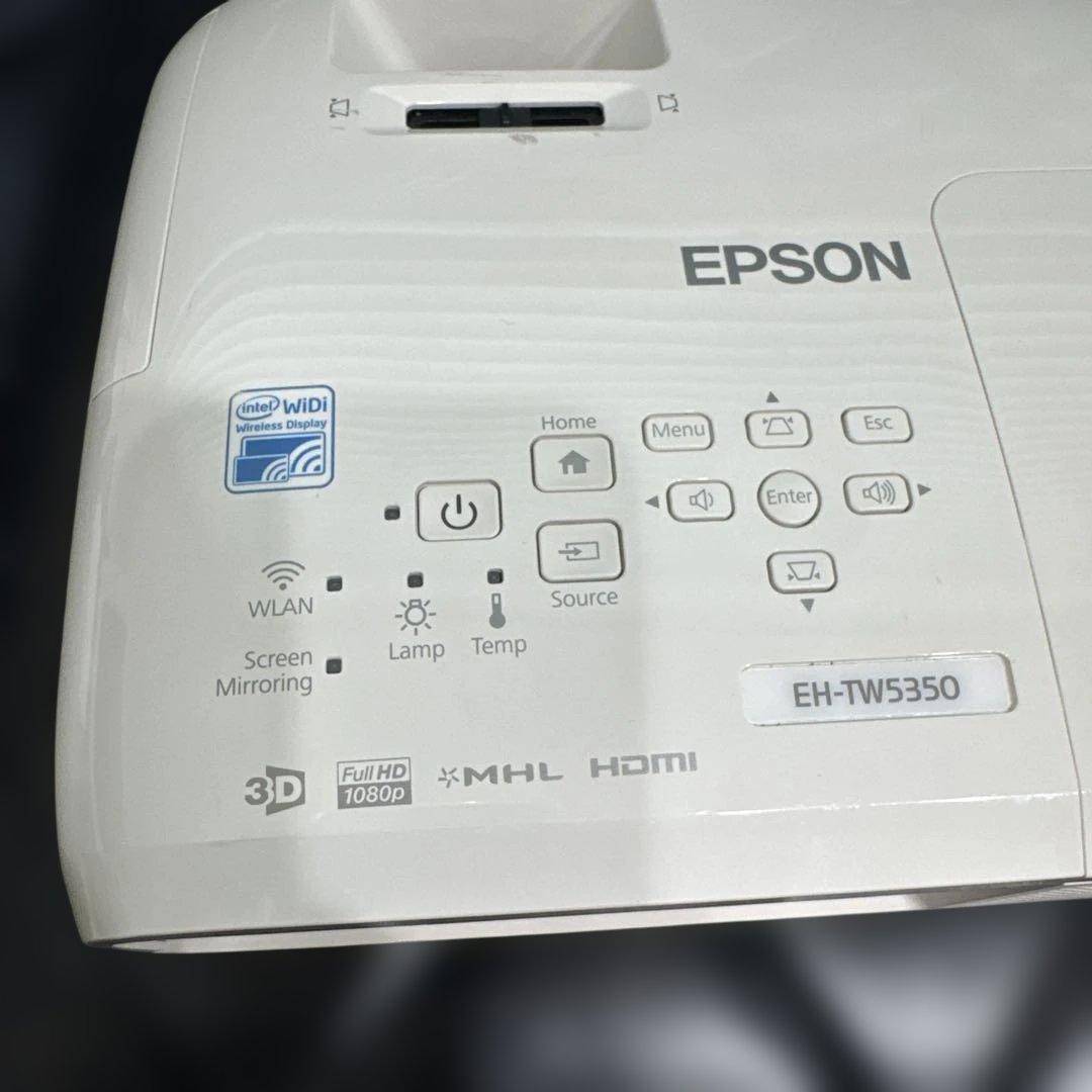 EPSON EH-TW5350 低使用132時間 極美品 / 純正ランプ - メルカリ