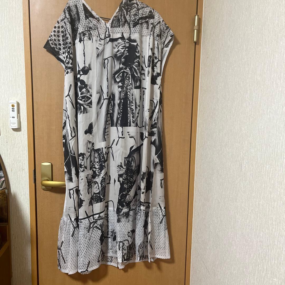 最終値下げ！YOKANGモノクロ パターンプリント ワンピース パターン・型紙 ゆったりワイドワンピース生地の通販|ノムラテーラー