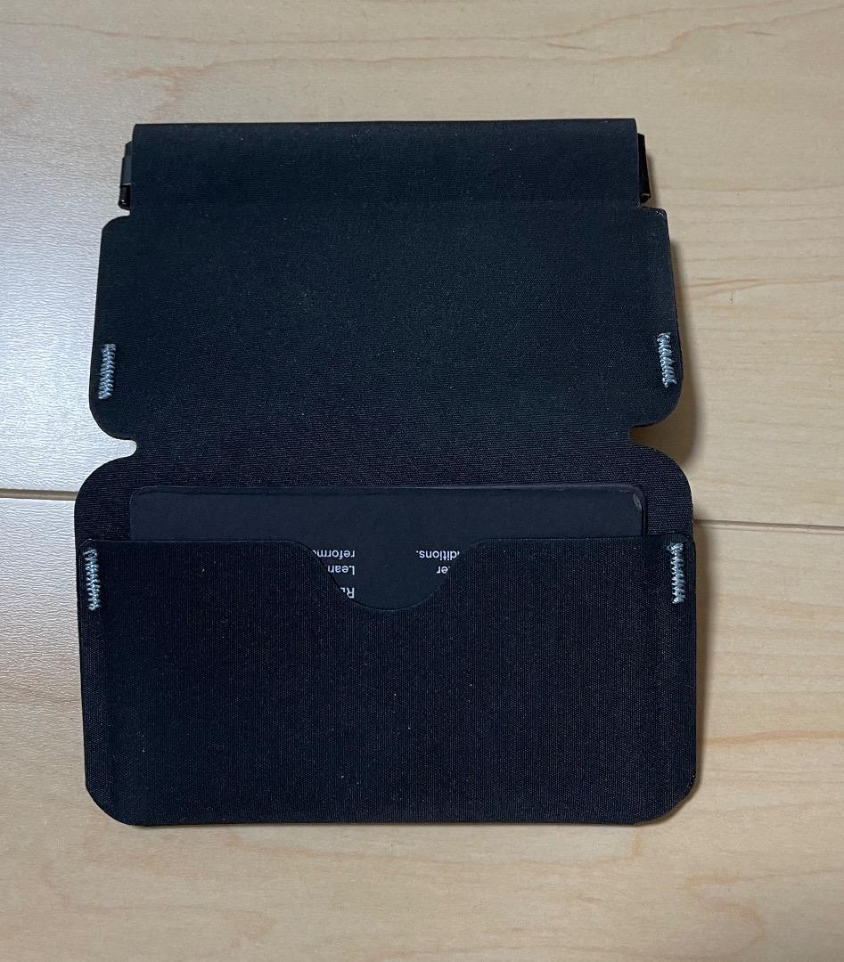 RE:FORM RE:01 コインスリーブ ミニ財布 - メルカリ