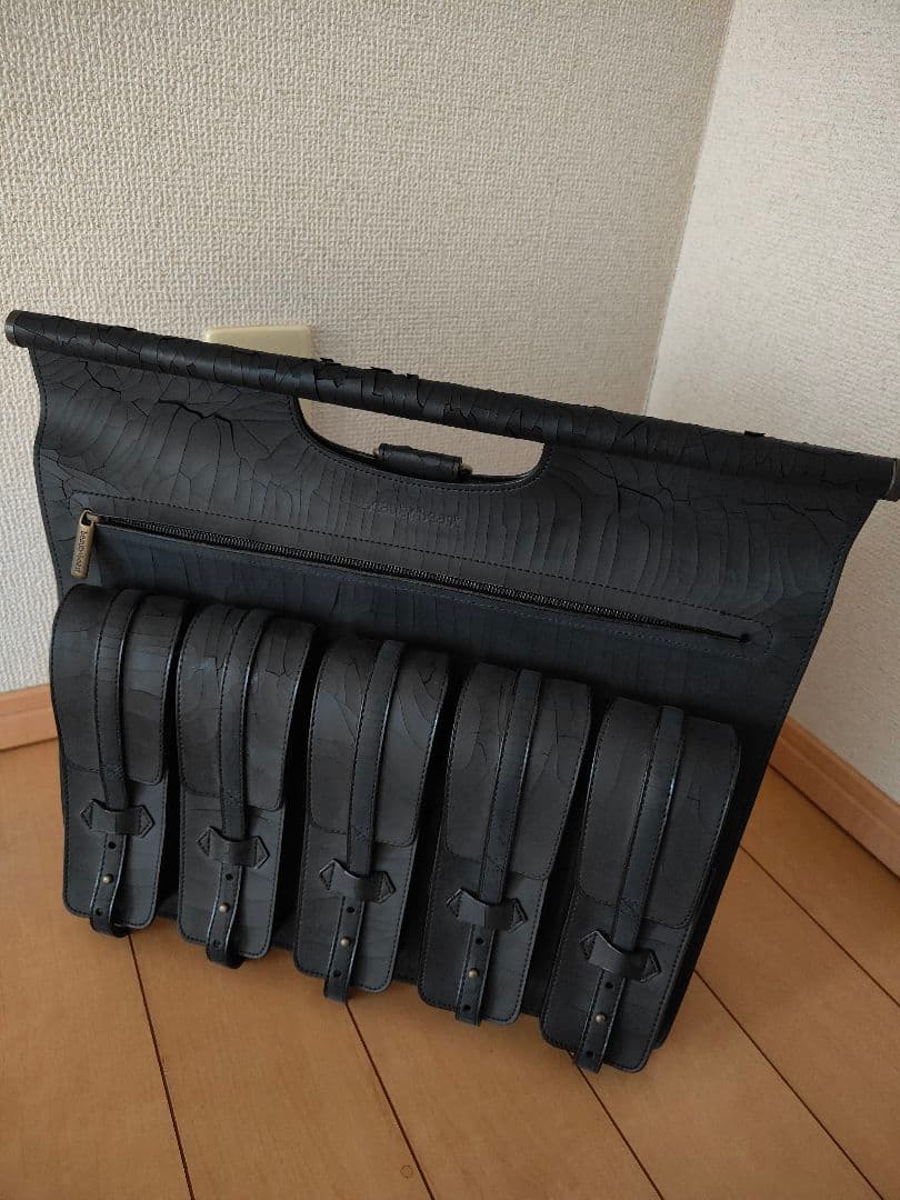 ビューティービースト 5ポケットバッグ - メルカリ