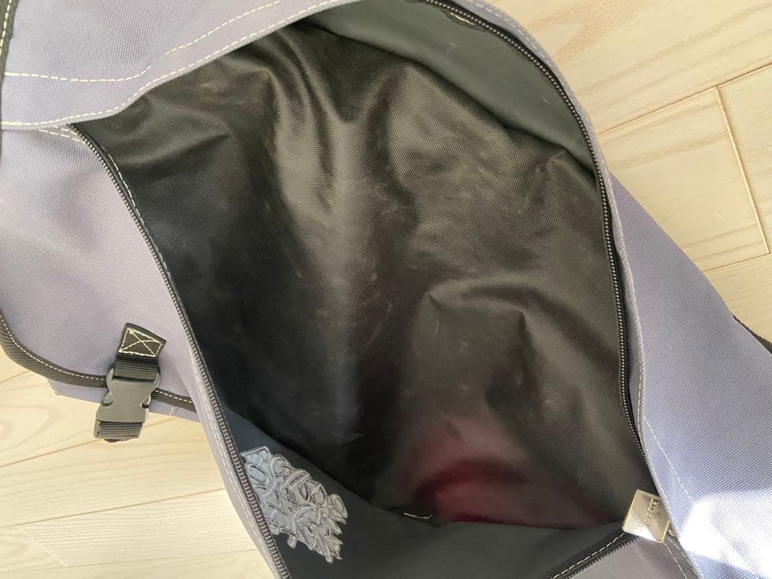 90s bitch skateboards メッセンジャー ショルダーバッグ - メルカリ