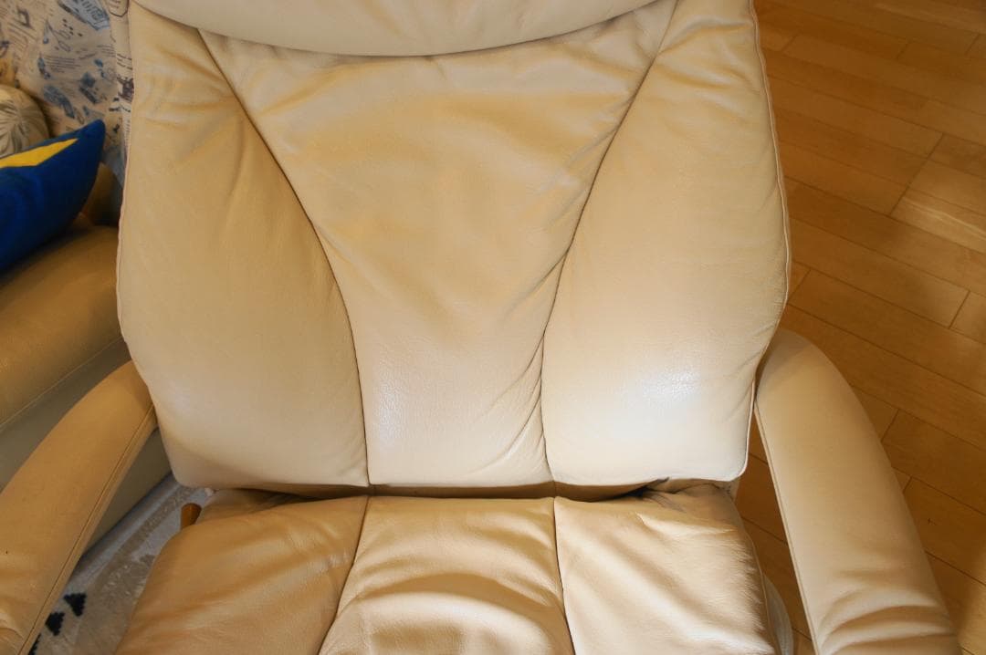 カリモク 回転式リクライニングチェア1脚 ベージュ系 RU86モデル