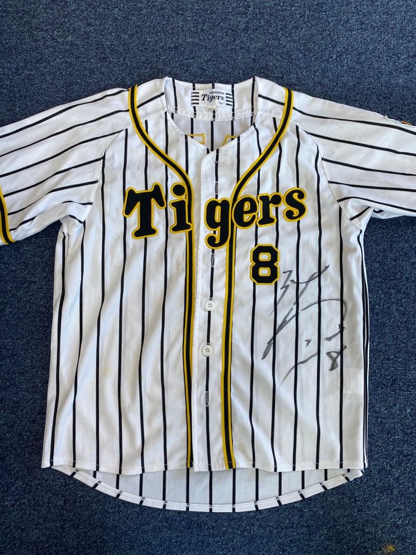 サイン前後2カ所入り】阪神タイガース 佐藤輝明選手 ユニフォーム SS