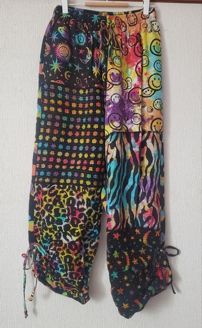 エルロデオ　Kiitos　パンツ　カラフル　派手　デコラ パッチワーク　未使用 50%OFF】パッチワークデニムフレアパンツ | VOLCAN&APHRODITE