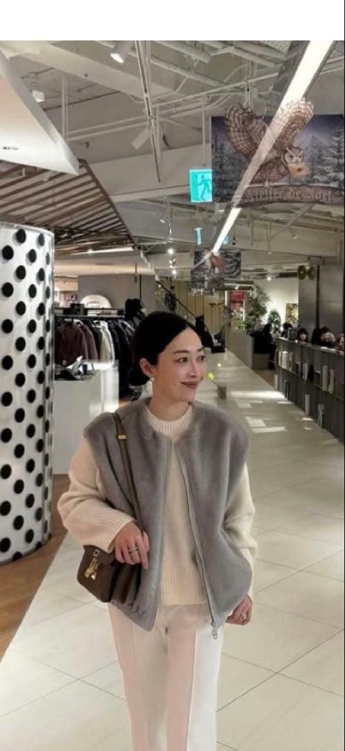 YONFA ファーベスト ふわふわフェイクファーベスト（ベスト） | SHOO・LA・RUE/Cutie