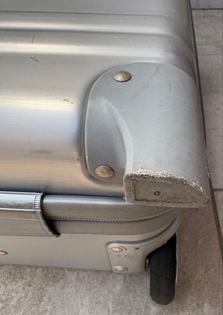 《希少》ZERO HALLIBURTON シルバー キャリーケース