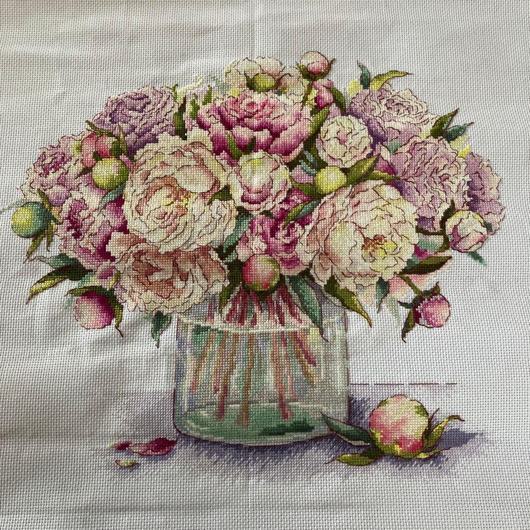 クロスステッチ　花瓶の牡丹【完成品】 激安挑戦/厳選品質】 クロスステッチキット 春らんまん 花が咲く 油絵