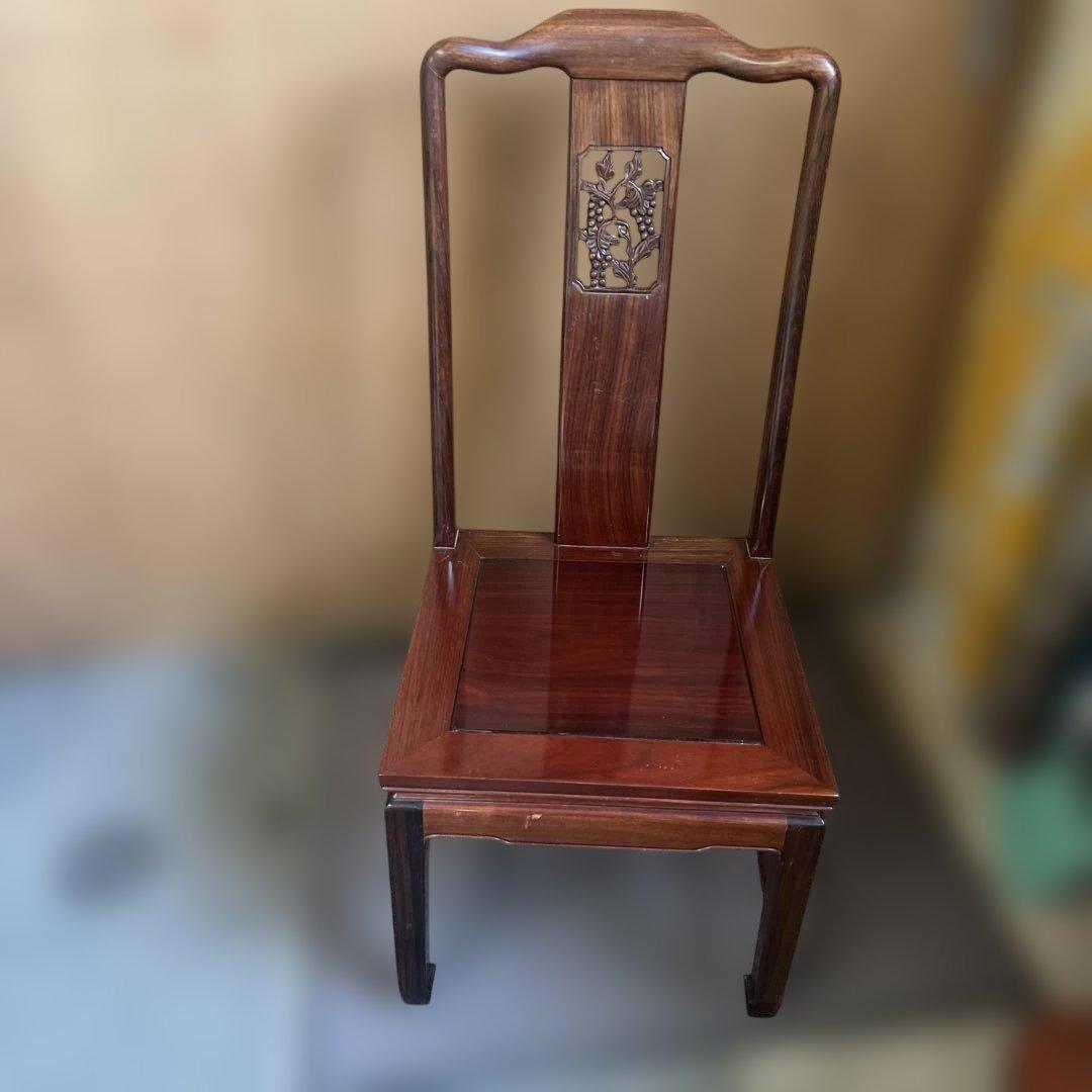 クラシックスタイル 椅子 青と金の模様