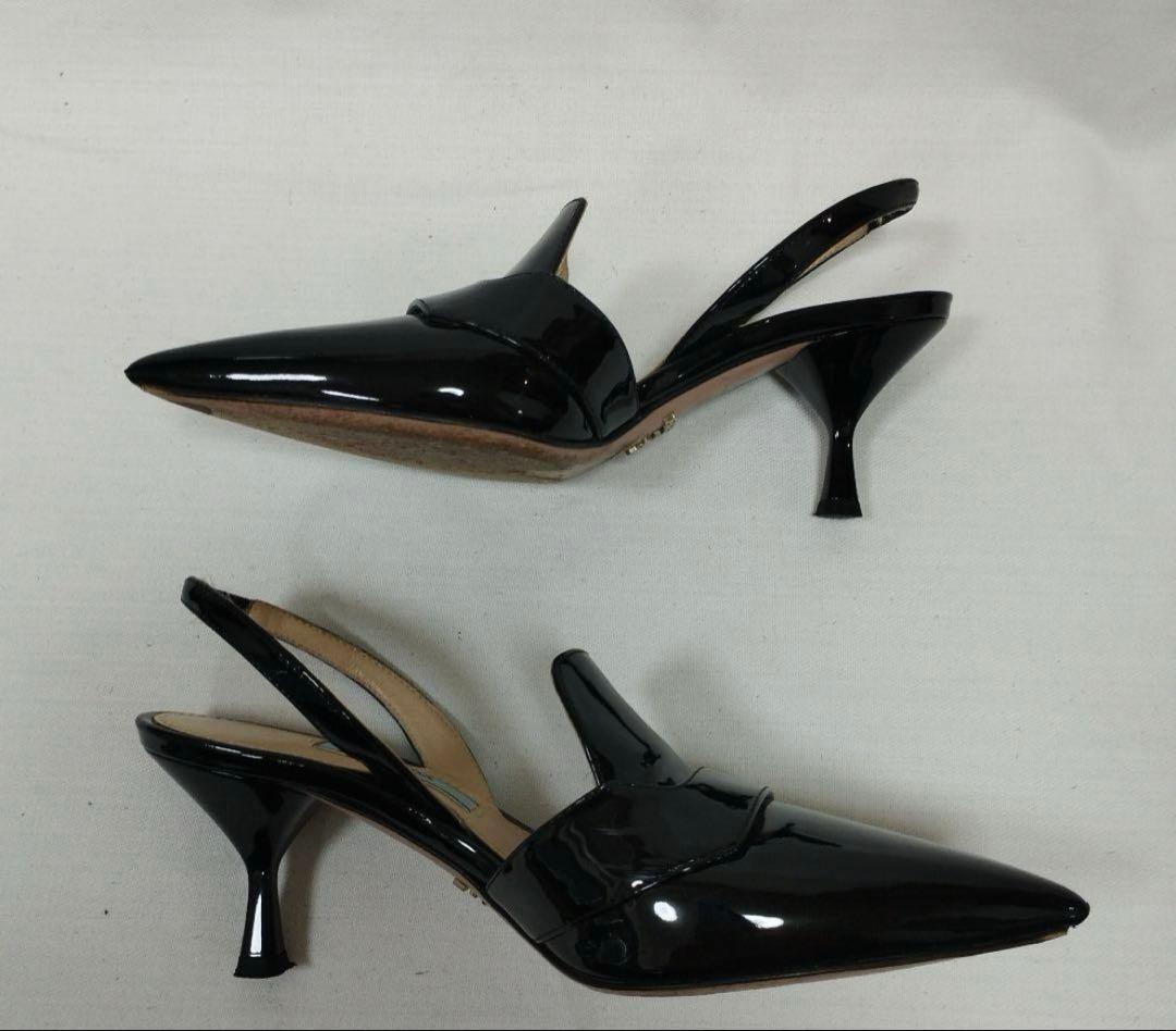 プラダ エナメル ブラック ポインテッドトゥ ミュール Sサイズ 21cm