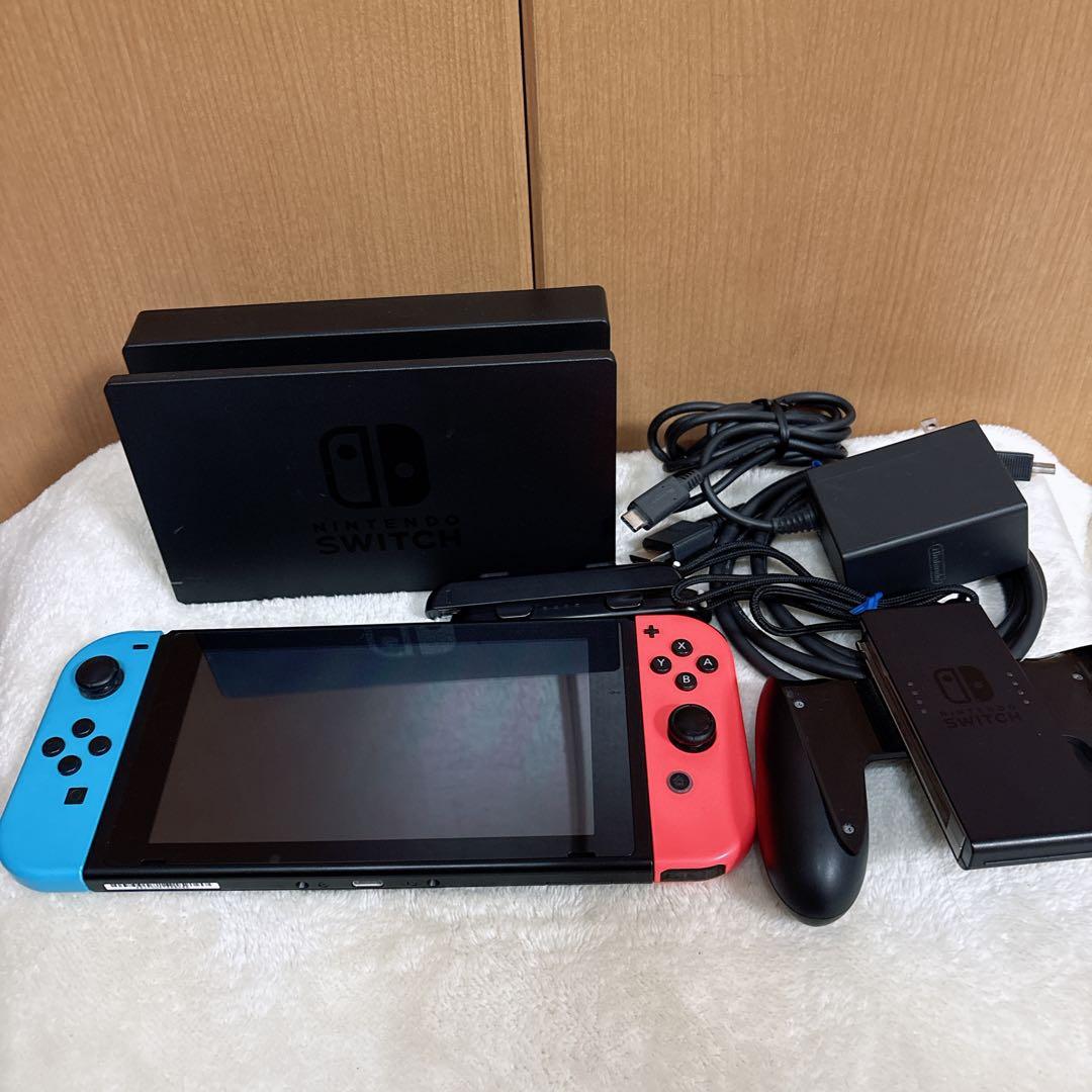 Nintendo Switch 本体　ネオンブルー／ネオンレッド Nintendo Switch ネオンブルー/ネオンレッド 本体と付属品 Nintendo