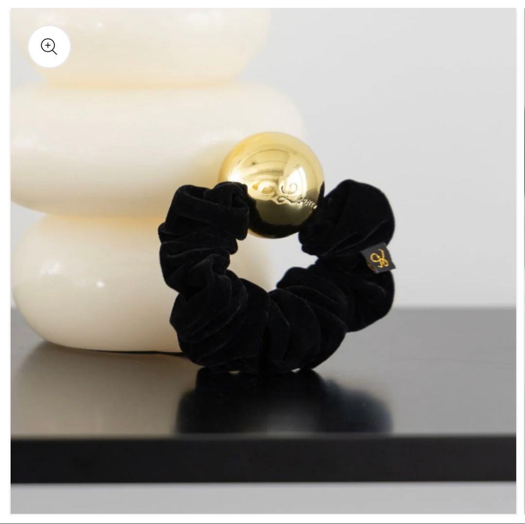 LOEM 完売　シュシュ　ヘアゴム　クリスマス　CHANEL CHANEL（ヘアゴム/シュシュ）のフリマアイテム一覧