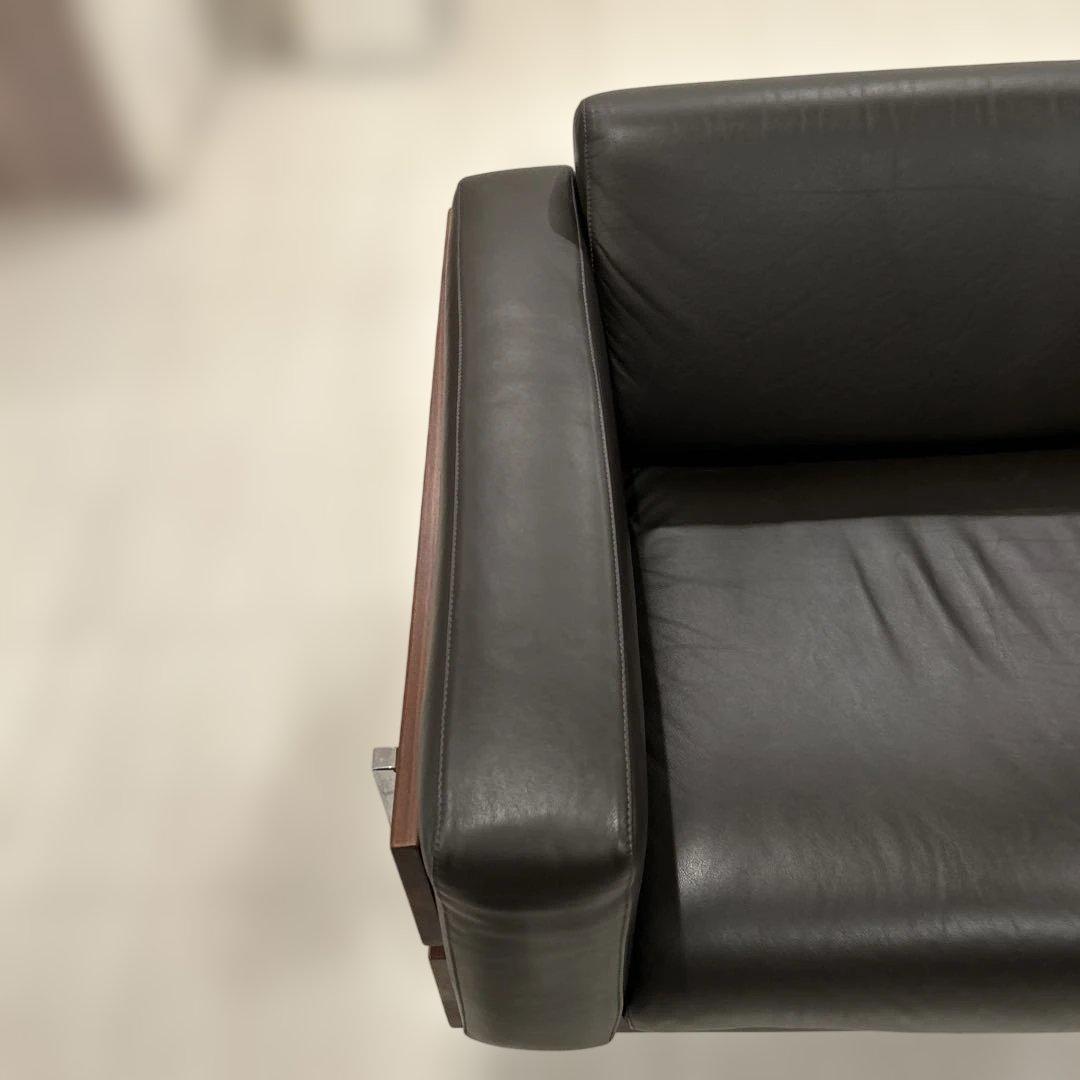 美品】ESSENZA イタリア製本革ソファ（3人掛け） - メルカリ