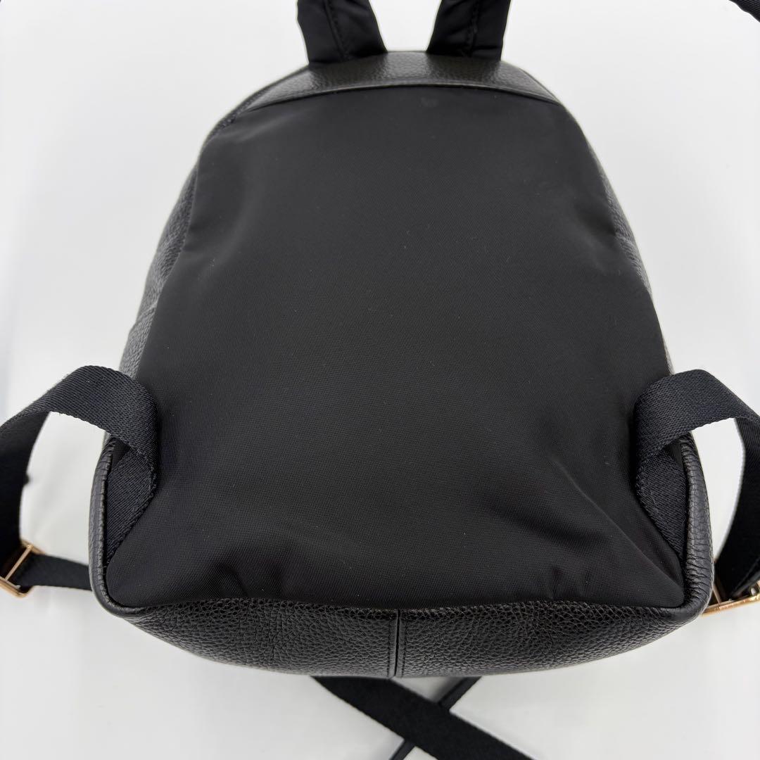 極美品】コーチ リュック シボ革 ブラック レザー ロゴ金具 チャーム