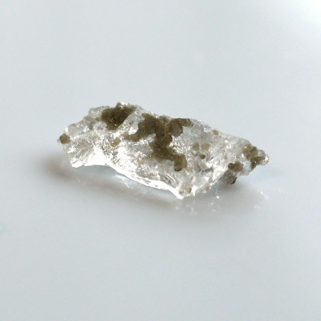 宝石質 フェナカイト（ロシア・マリシェボ産）2476 - メルカリ