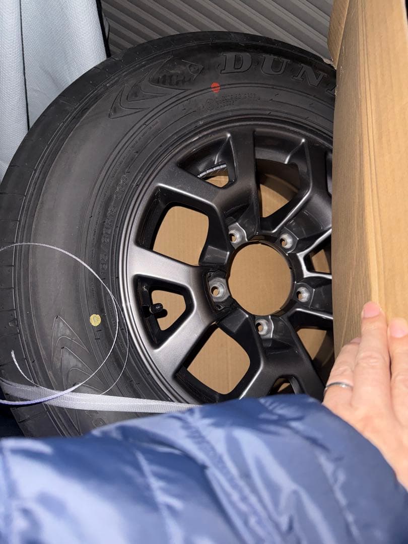 ★背面タイヤに★ジムニー　シエラ　純正　アルミホイール　タイヤ　★1本★新車 ジムニー シエラ 純正ホイール 1本 新車外し JB74 スペアタイヤ リペア