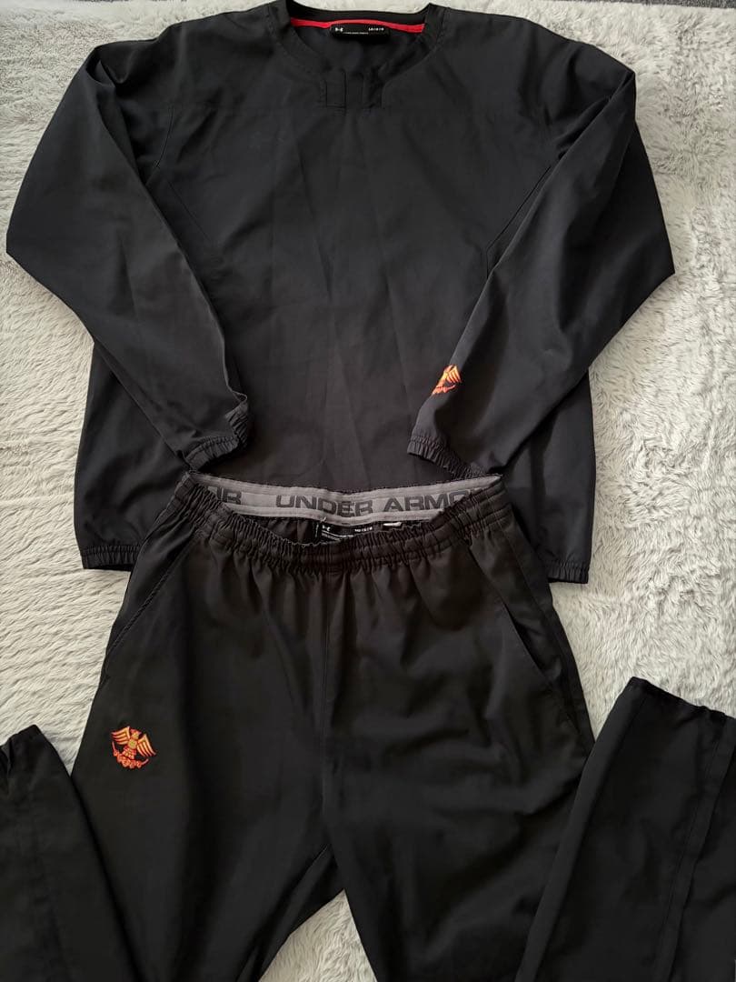 帝京大学ラグビーブラック ウォームアップウェア UNDER ARMOUR（アンダーアーマー） 帝京大学ラグビー部レプリカTシャツ