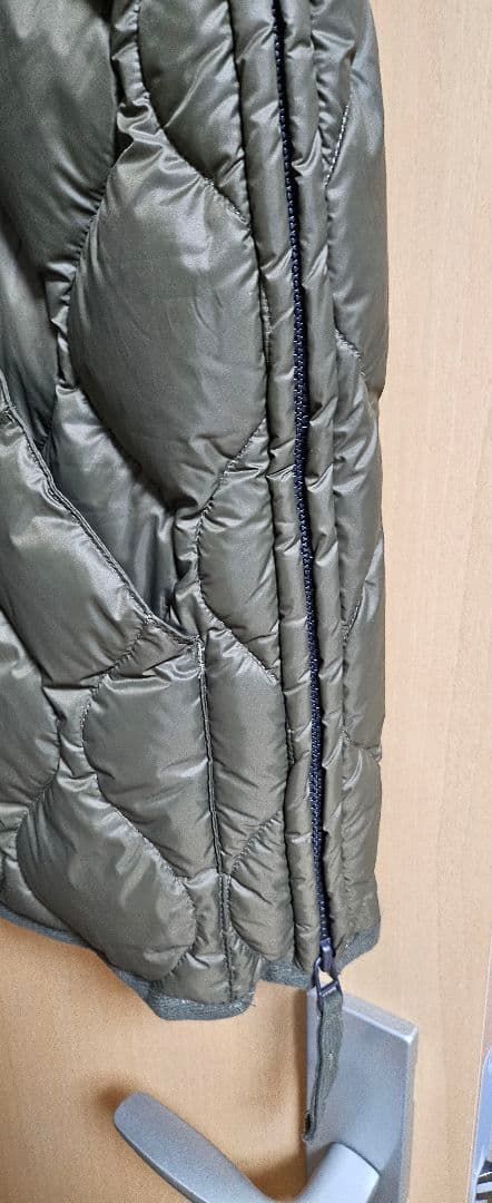 niko and限定完売品！TAIONキルティングダウンベスト