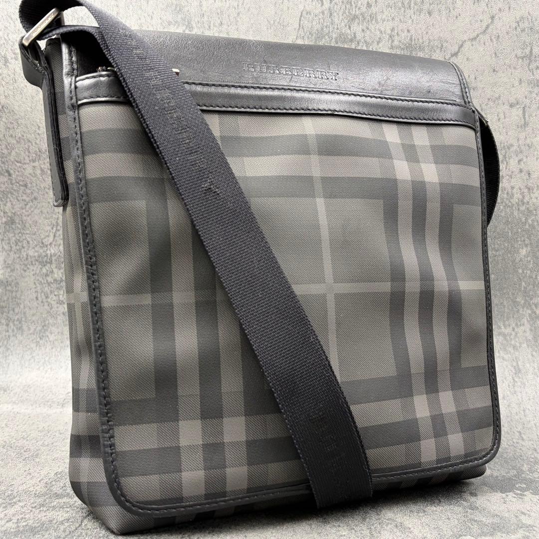 バーバリーロンドン メガチェック メッセンジャーバッグ レザー ナイロン 肩掛け バーバリー(BURBERRY) アウトレット メッセンジャーバッグ | 通販