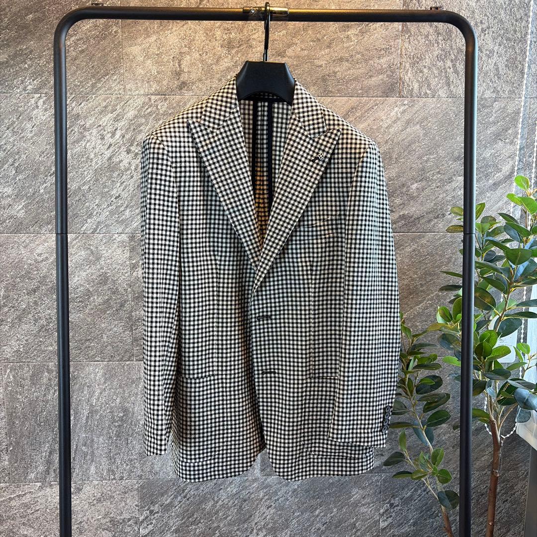 未使用品　タリアトーレTAGLIATORE ジャケット　42 2026年最新】Yahoo!オークション -タリアトーレ 42の中古品・新品・未