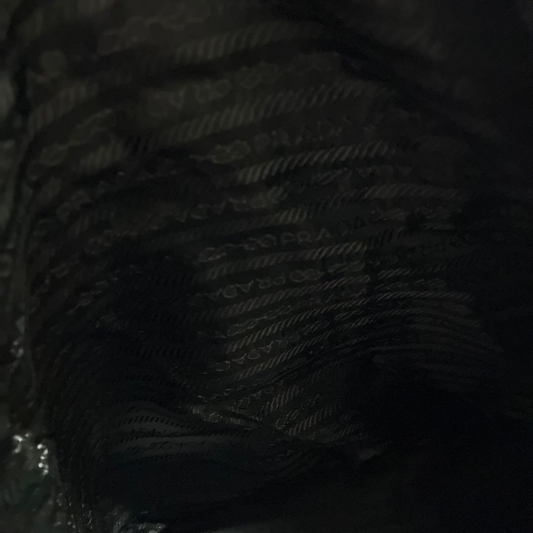 ✴︎正規品✴︎刻印あり✴︎プラダ リュック V130 NERO ブラック