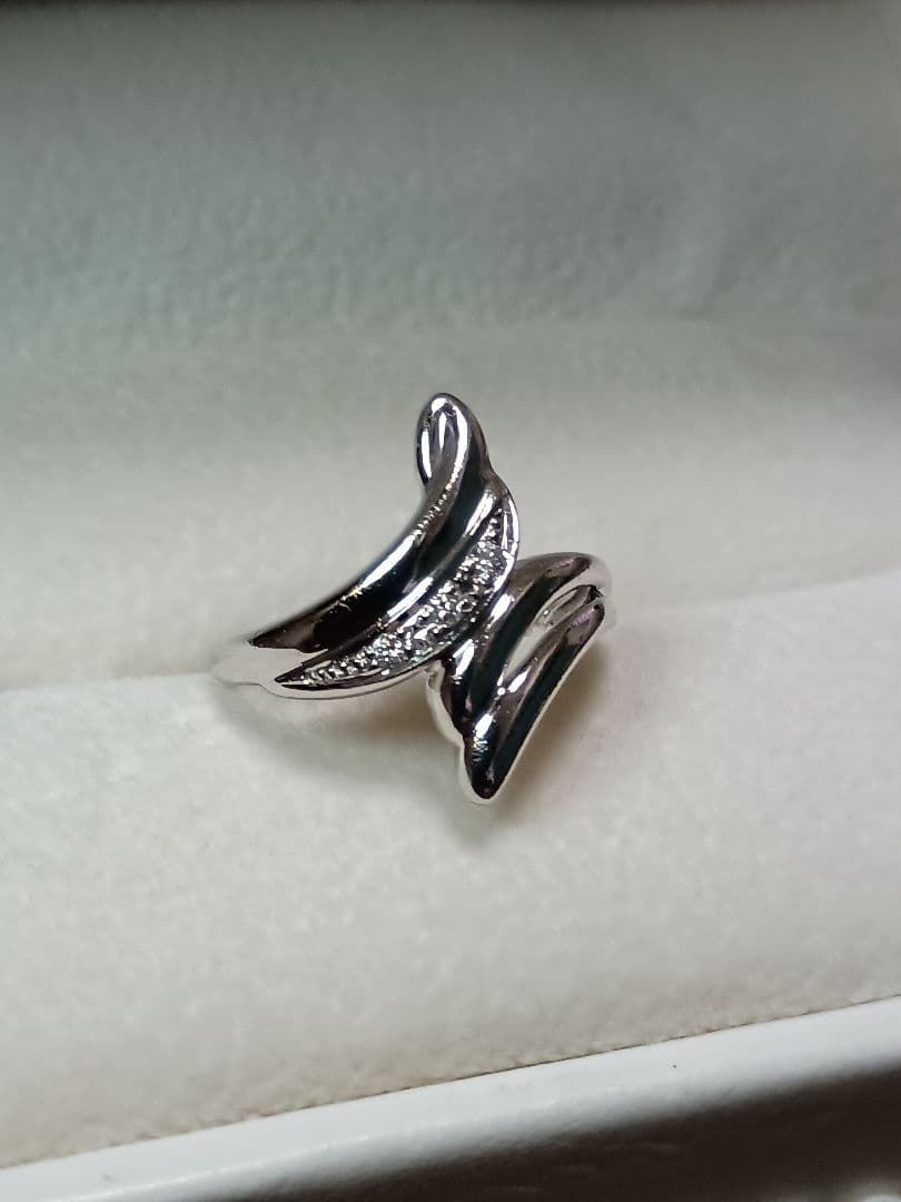 ジュエリーマキ プラチナ ダイヤモンド リング 波形 ウェーブ 11号 4.0g
