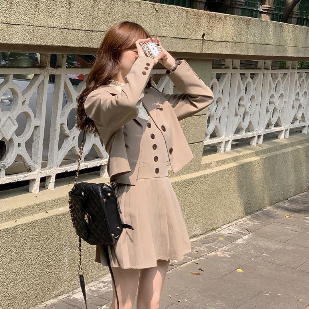 ジャケット＆スカート セットアップ ベージュ - メルカリ