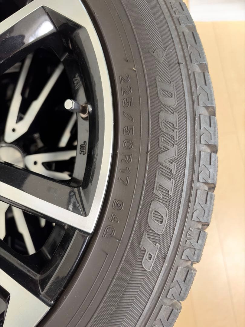 ★中古美品★ ベンツw205 スタッドレス　DUNLOP 225/50/R17