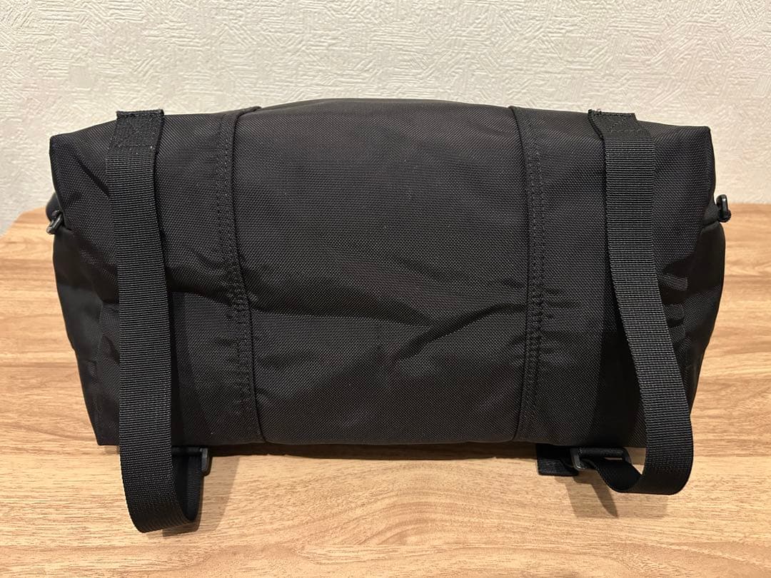 TIMBUK2 メッセンジャーバッグ ブラック M - メルカリ