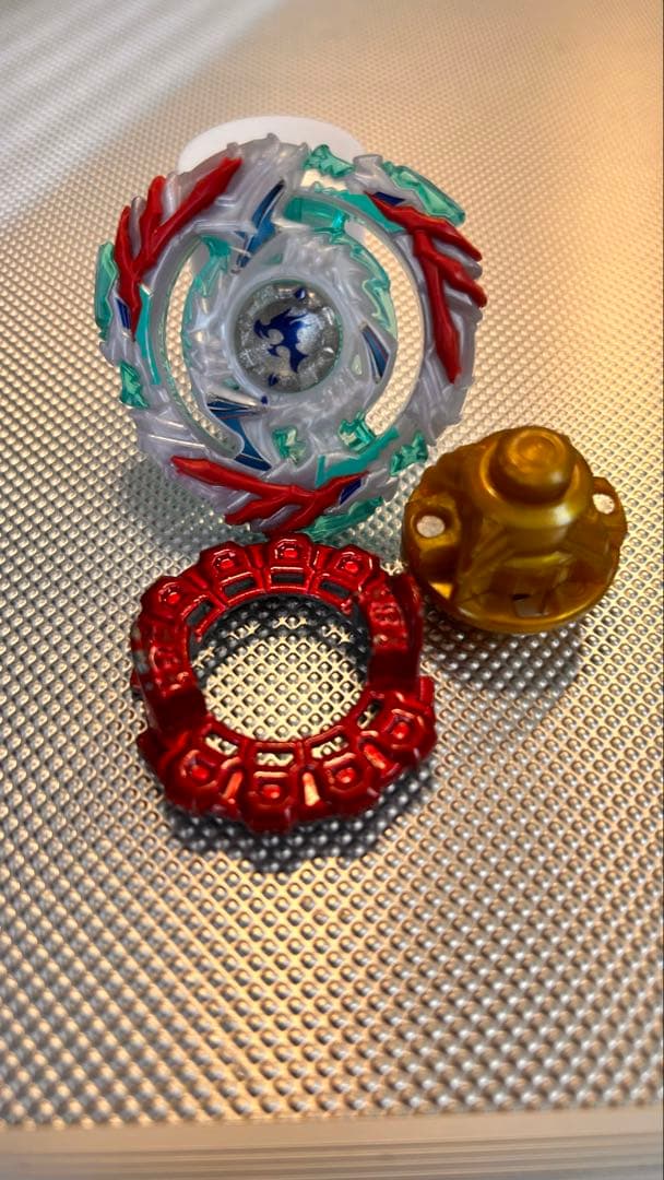 ベイブレードバースト ドレインファブニル8.Nt クリムゾンホワイトver ベイブレードバースト ドレインファブニル.8.Ntクリムゾンホワイトver