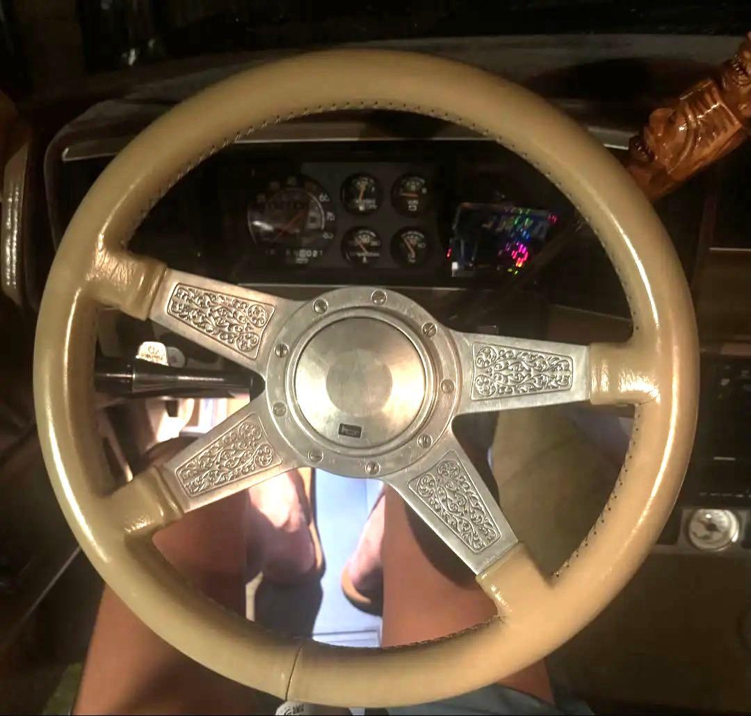 レカラ　ガンスミス　ベージュ ステアリングホイール 4本スポーク レカラ マーク4 3スポーク 14インチ