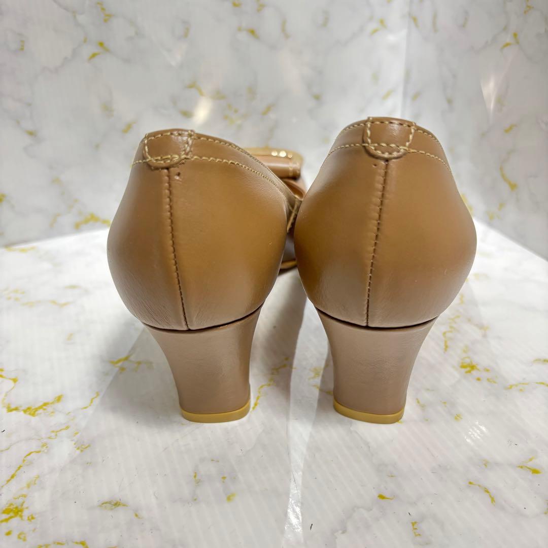 ダイアナ✨新品未使用 バックル付レザーパンプス ブラウン 22.5cm