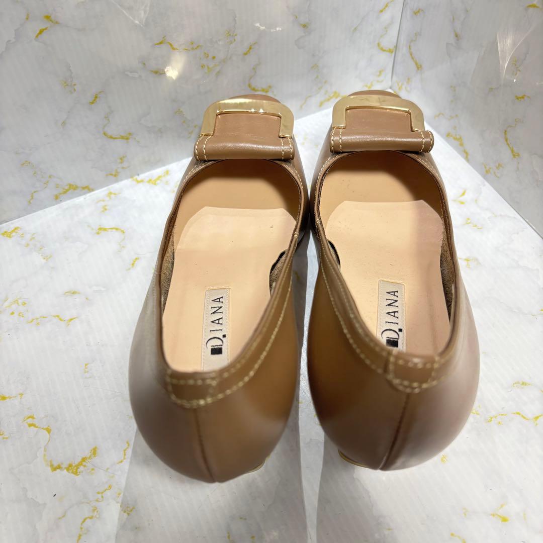 ダイアナ✨新品未使用 バックル付レザーパンプス ブラウン 22.5cm