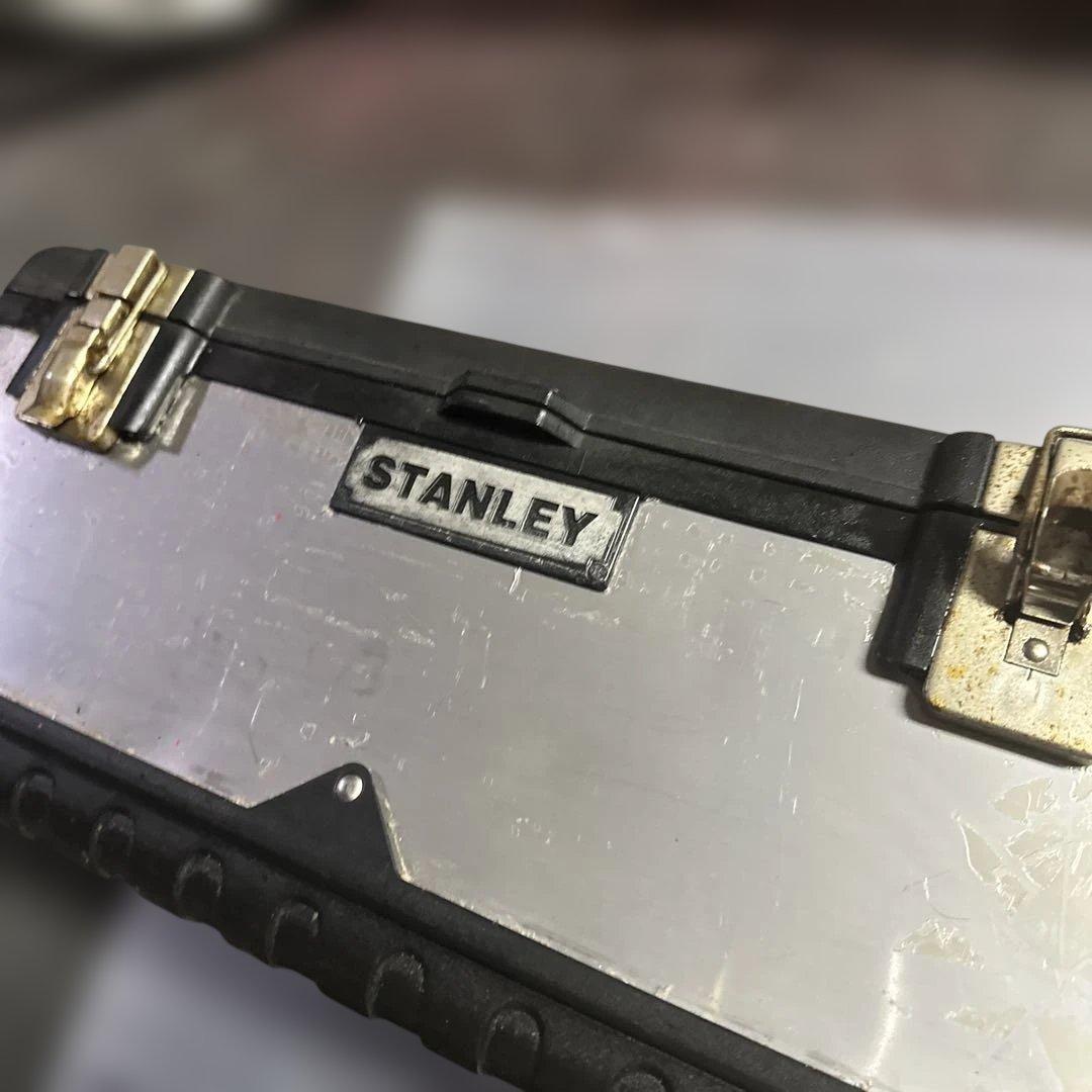 STANLEY ツールボックス ダイヤモンドプレート新幹線大爆破ネトフリ①