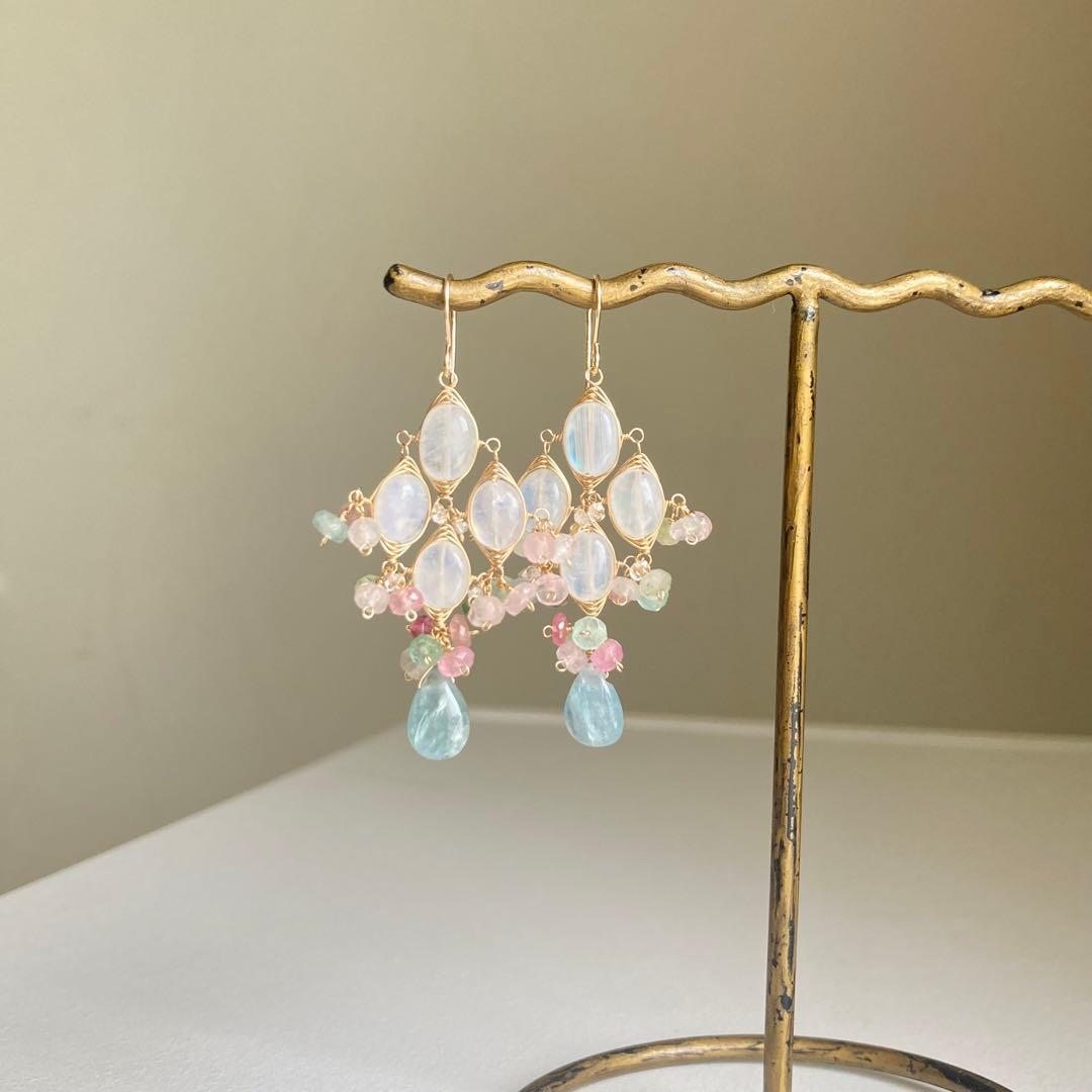 14kgf ムーンストーンとアクアカイヤナイトのピアス