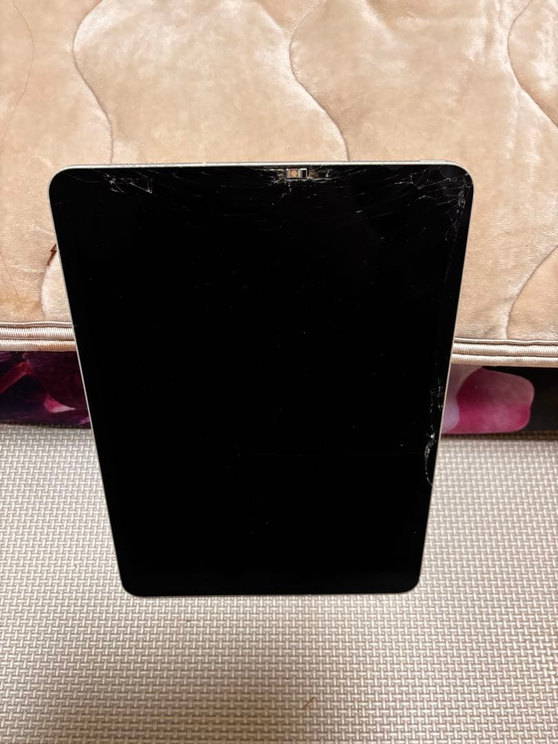 G*y様 iPad Pro11インチ ジャンク G*y様 iPad Pro11インチ ジャンク - メルカリ