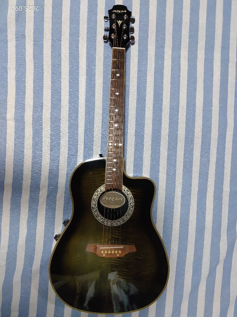 90年代のARIAのABSファイバー・エレ・アコースティックギターAMB-35 ARIA AMB-35（中古/送料無料）【楽器検索デジマート】