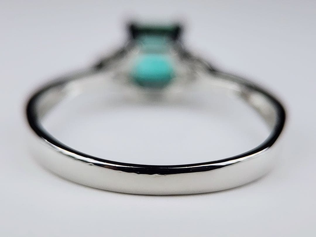 PT900 エメラルド ダイヤモンド リング 約11号の通販はau PAY