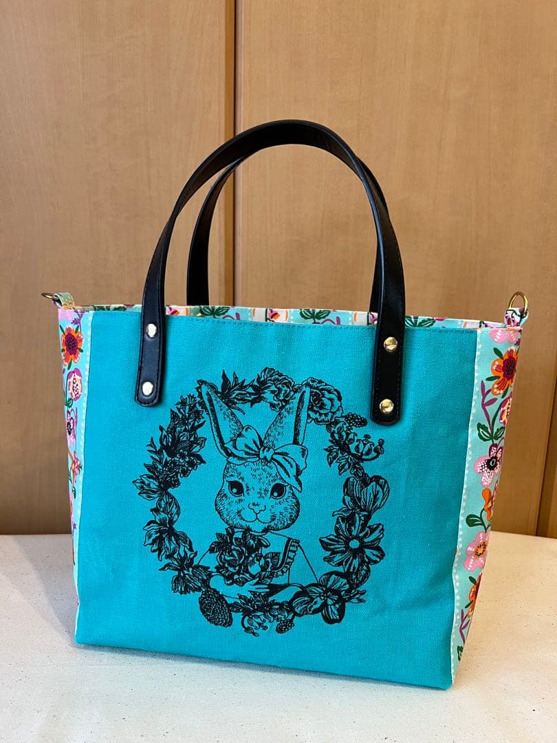 【ジョリーフルール】貴重　エピファニー カラフル　スクウェア型トートバッグ 専用☆エピファニー カラフルトートバッグ☆ジョリーフルール