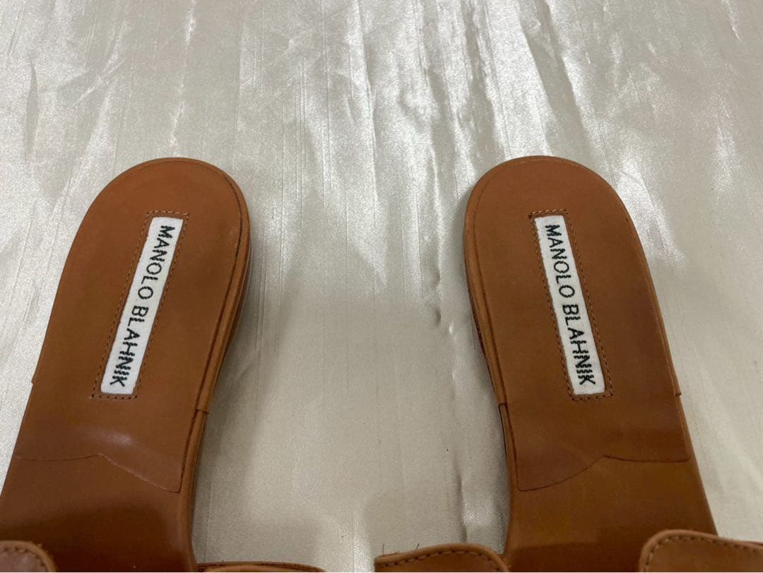 MANOLO BLAHNIKマノロブラニク　サンダル　37（23.5cm）